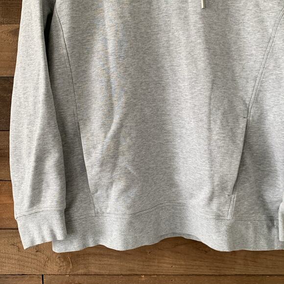 Lululemon Women's Perfectly Oversized Hoodie Heathered in Core Light Grey - Picture 4 of 9